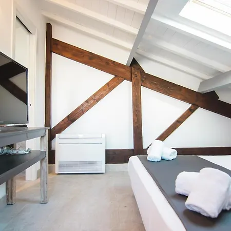 Maison Du Port 42 B&B 3*