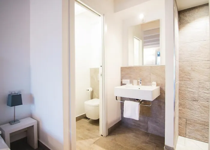 Maison Du Port 42 Bed & Breakfast Saint-Tropez